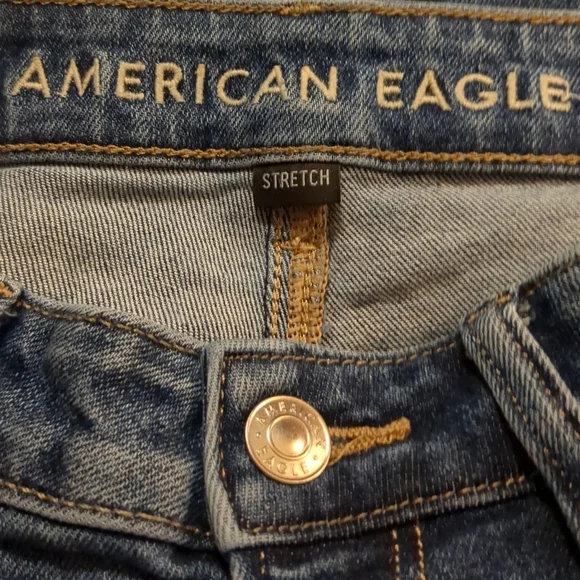 American Eagle Outfitters Mom Jeans - Picture 3 of 7